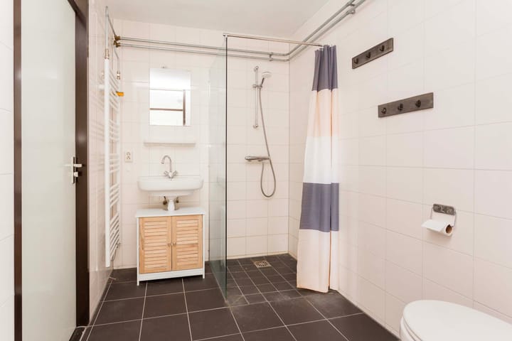 Photo 20 of Suze Groenewegstraat 32