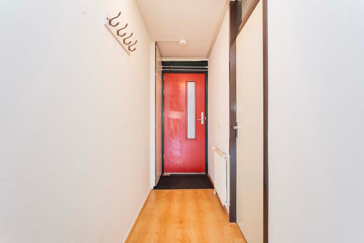 Photo 23 of Suze Groenewegstraat 32