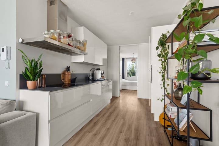 Photo 14 of Dokstraat 91