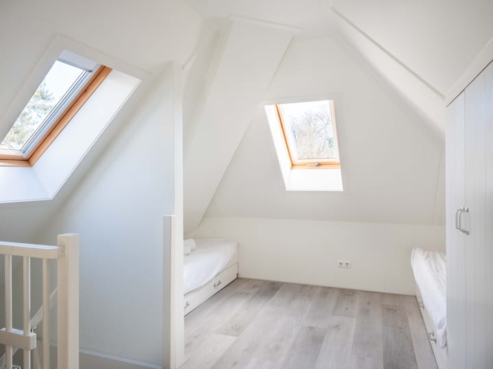 Photo 14 of Burgemeester Peecklaan 8-001