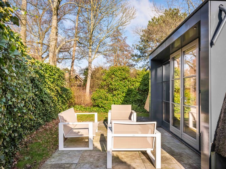 Photo 32 of Burgemeester Peecklaan 8-001