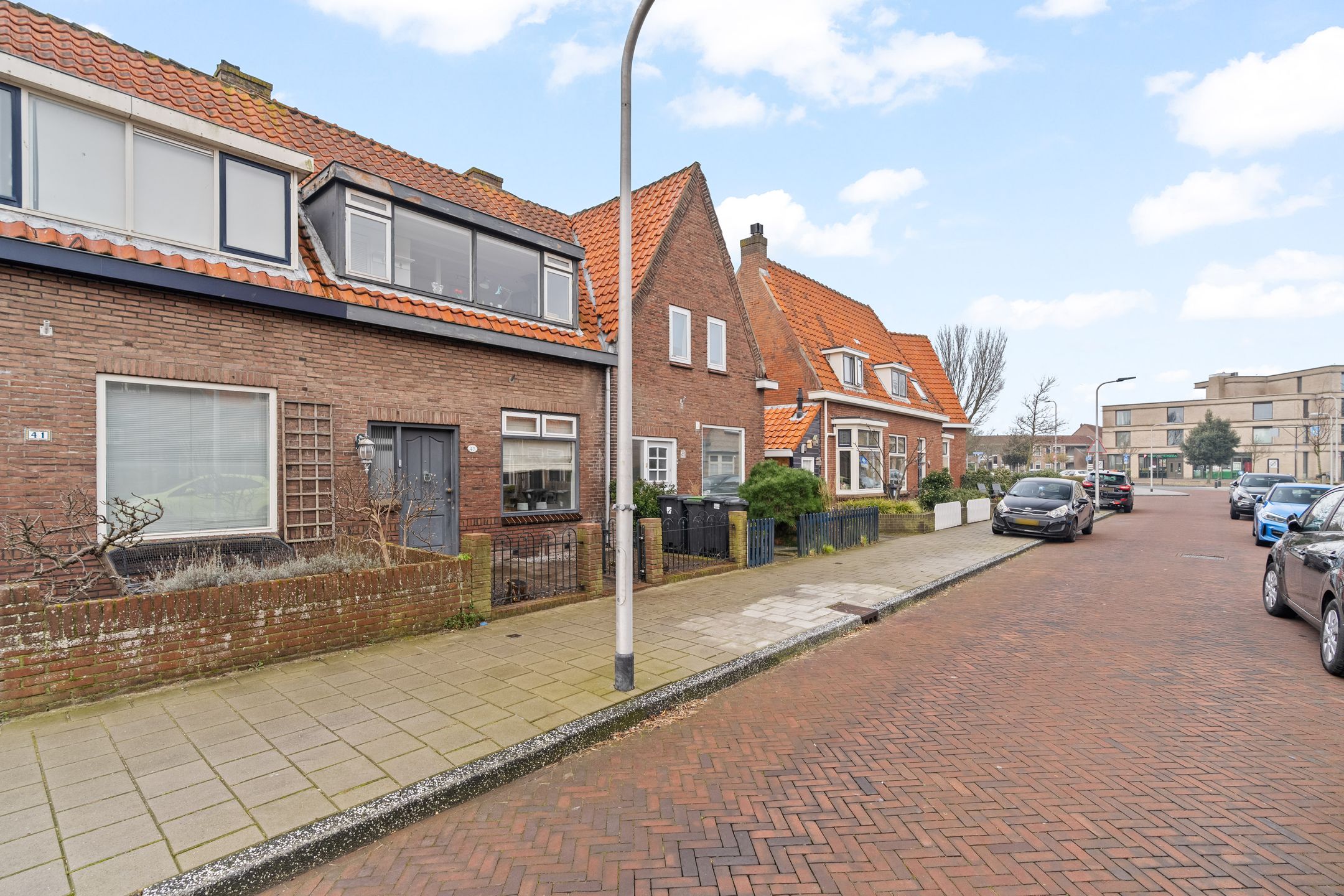 Foto 3 van IJmuiderstraat 43