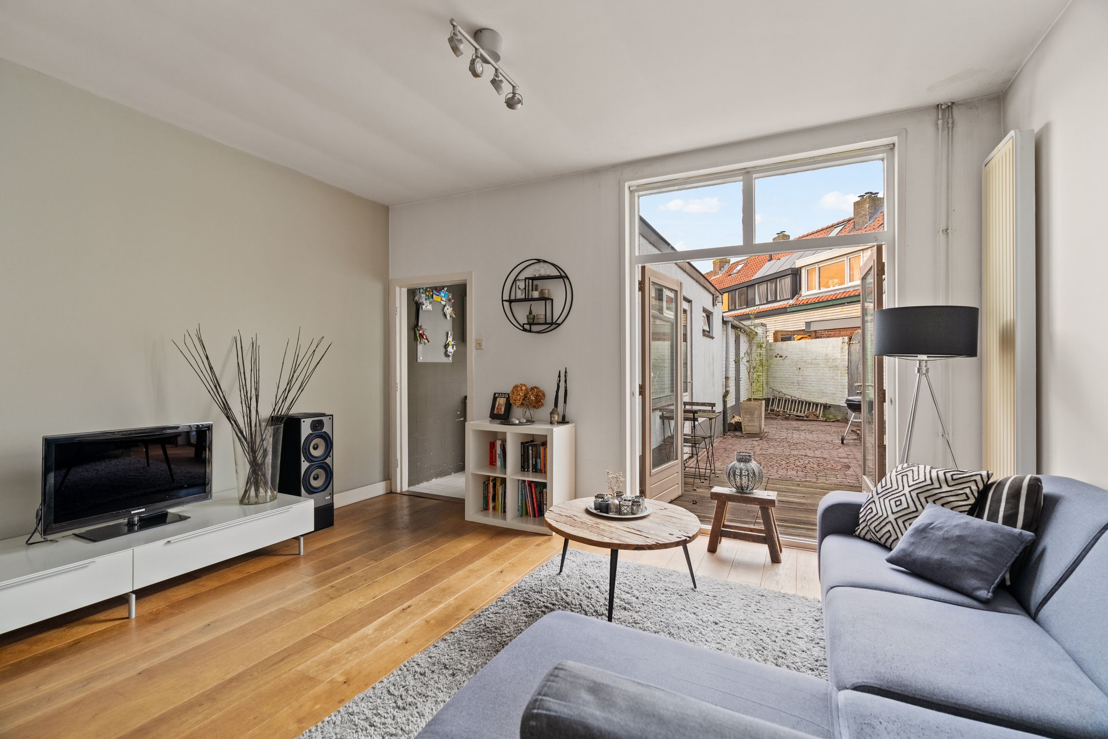 Foto 6 van IJmuiderstraat 43