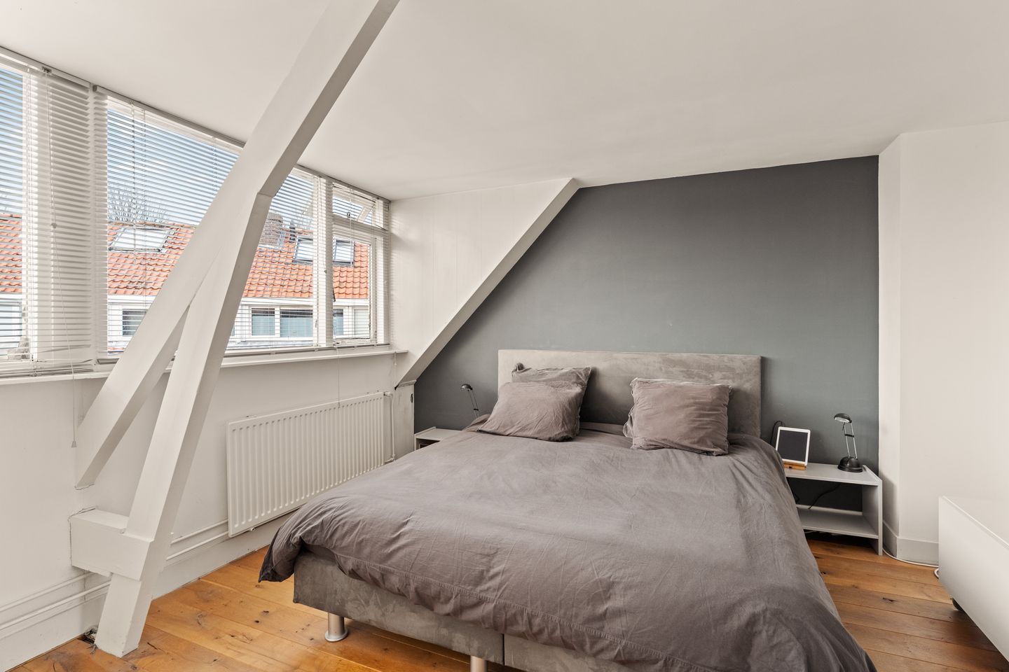 Foto 20 van IJmuiderstraat 43