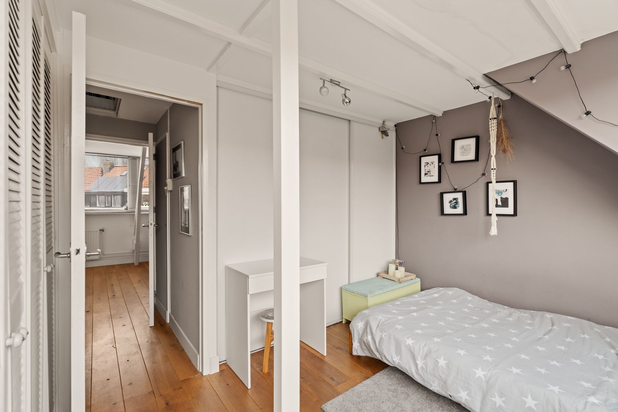 Foto 24 van IJmuiderstraat 43