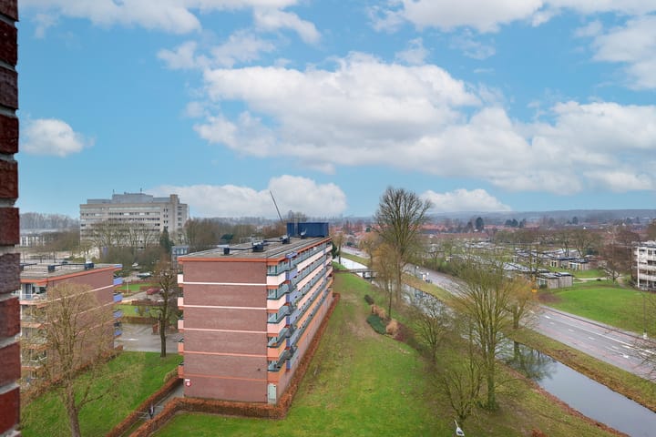 Foto 16 van Churchillplein 96