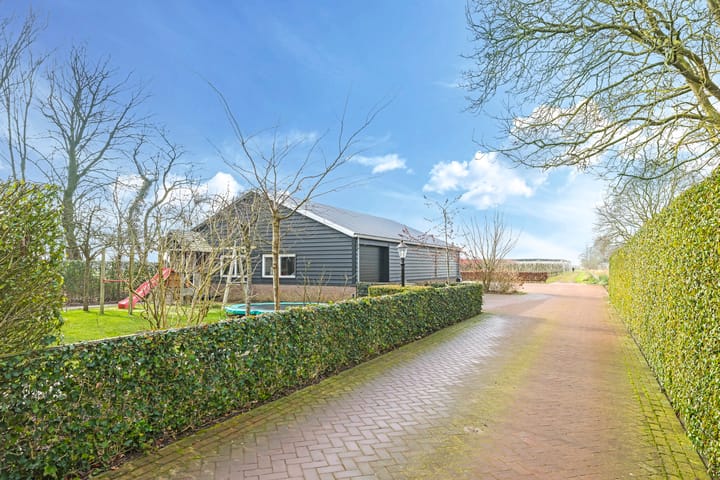 Foto 85 van Waalstraat 7-A