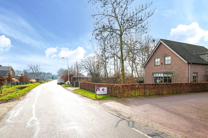 Foto 95 van Waalstraat 7-A