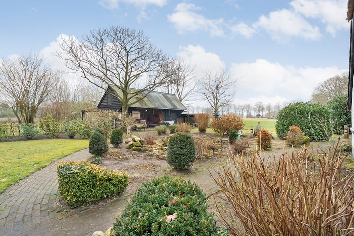 Foto 29 van De Weidenweg 10