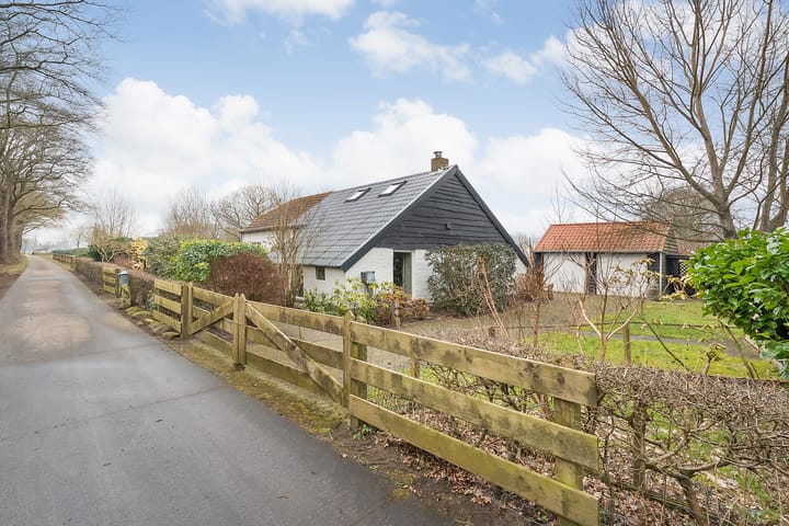 Foto 46 van De Weidenweg 10