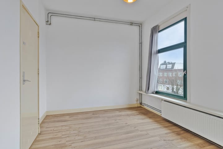 Foto 8 van Rijswijkseweg 451-A