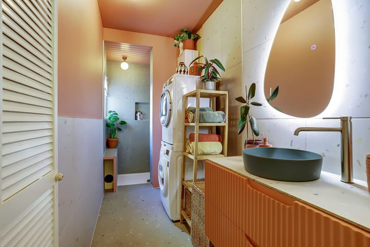 Foto 25 van Laan van Nieuw-Guinea 103-BS