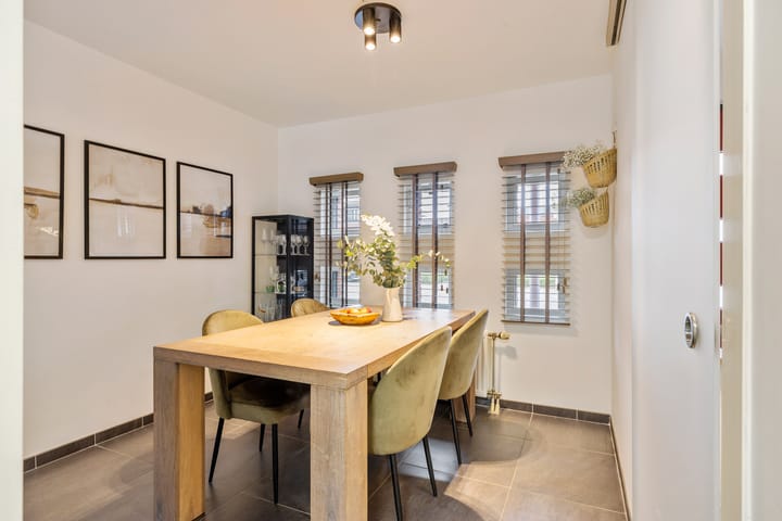 Photo 7 of Mookstraat 7