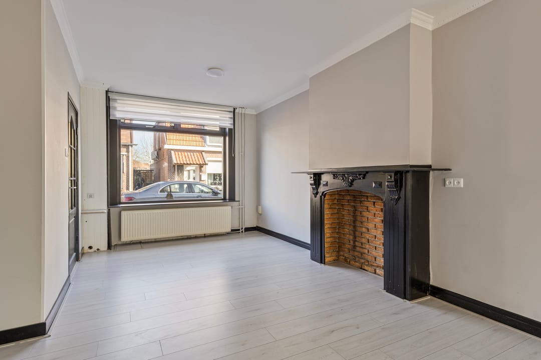 Photo 8 of Irisstraat 13