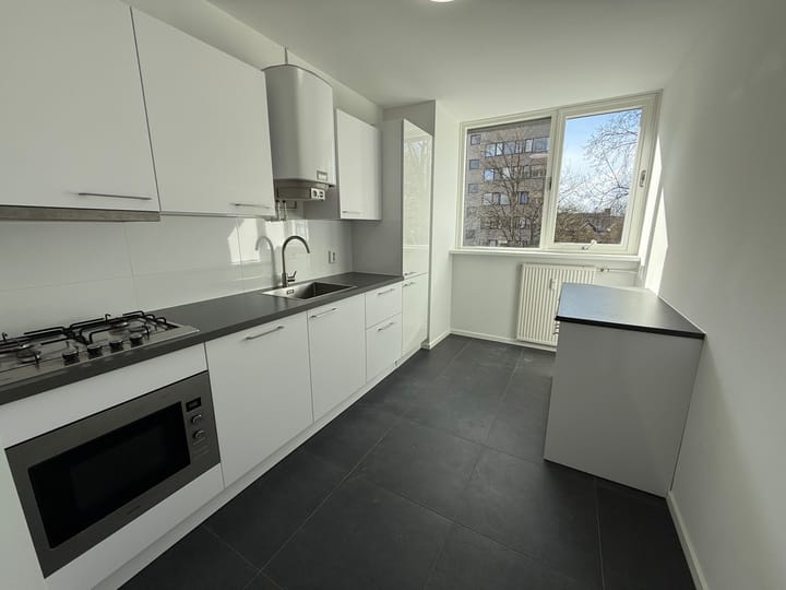 Foto 13 van Roland Holstlaan 1061