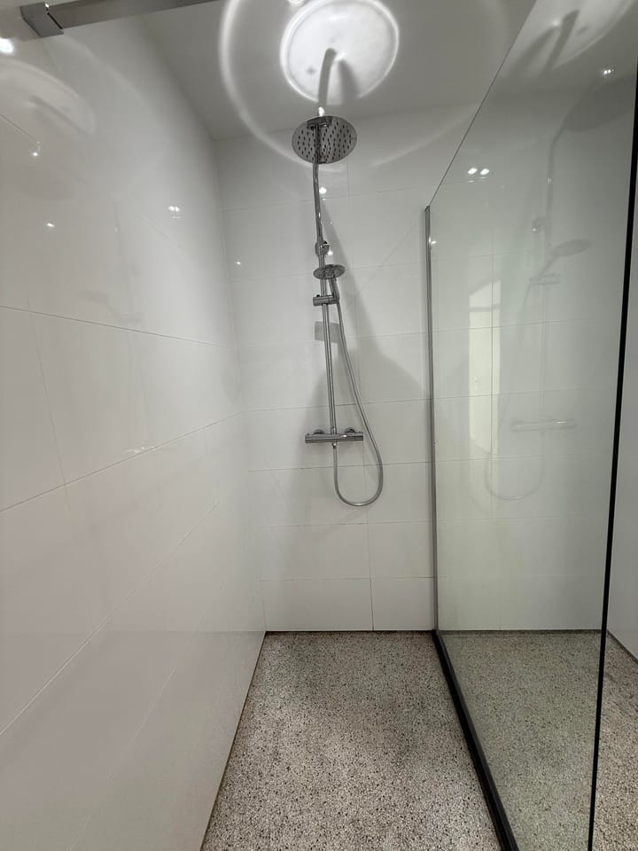 Foto 21 van Roland Holstlaan 1061