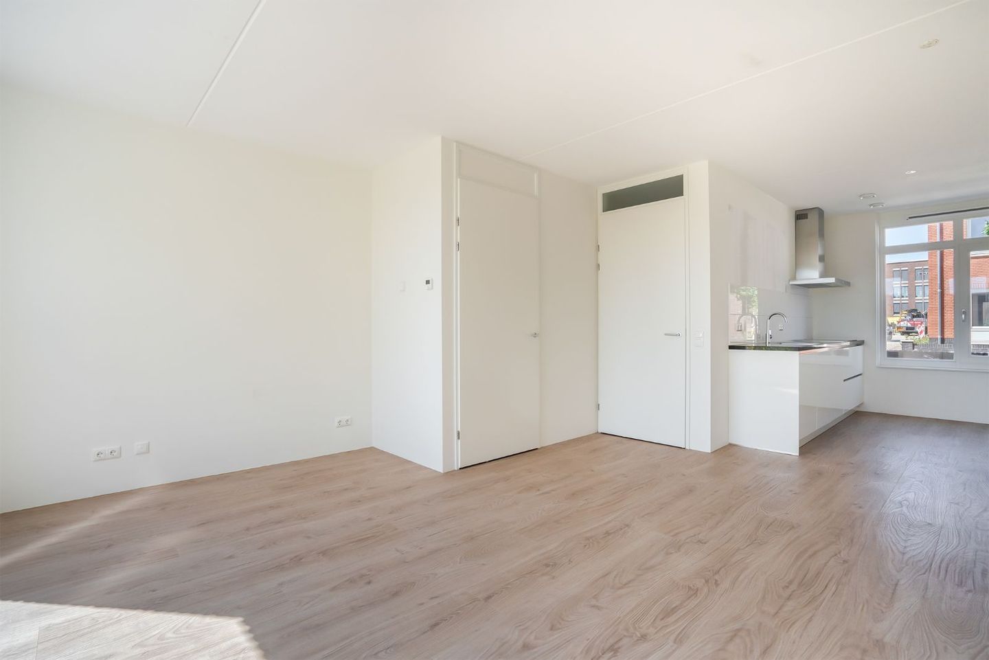 Photo 4 of Laan van KVL 101