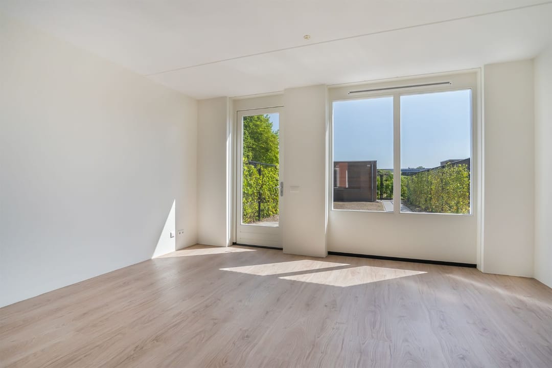 Photo 7 of Laan van KVL 101