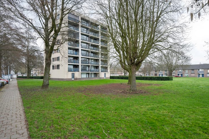 Photo 2 of Busselplein 30-D