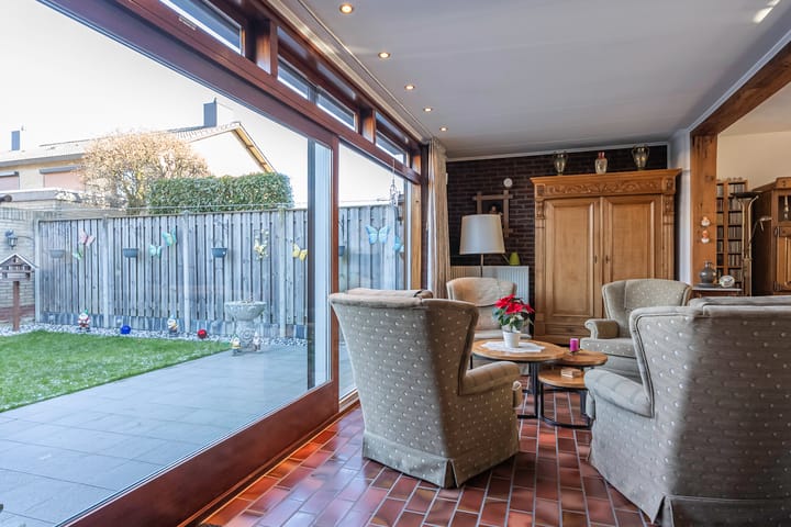 Foto 12 van Paul van Ostaijenstraat 6