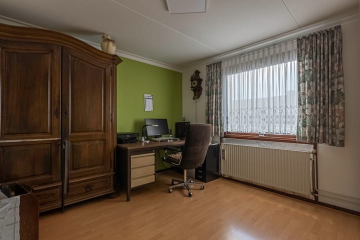 Foto 15 van Paul van Ostaijenstraat 6