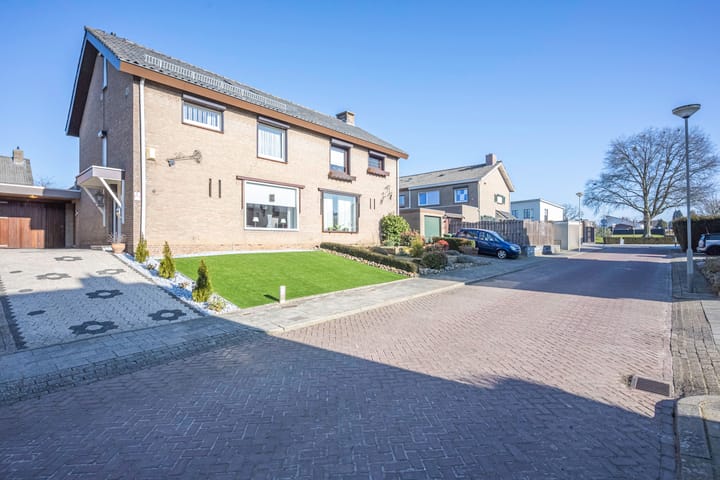 Foto 22 van Paul van Ostaijenstraat 6