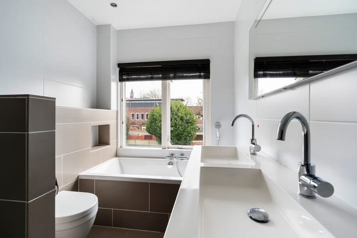 Photo 20 of Keucheniusstraat 7