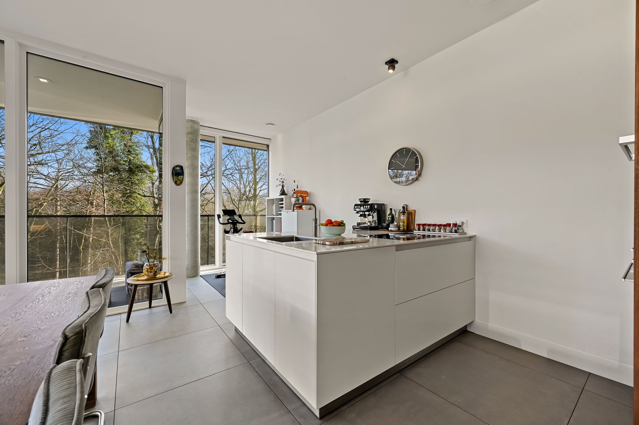 Foto 15 van Oostduinplein 241