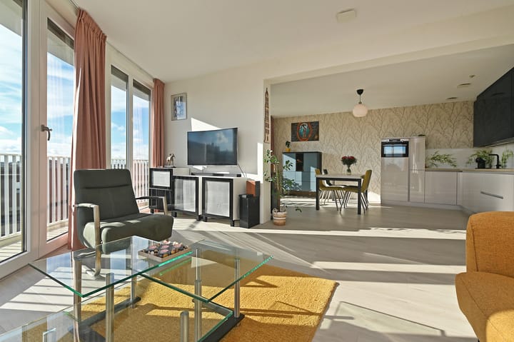 Foto 13 van Treilerdwarsweg 126