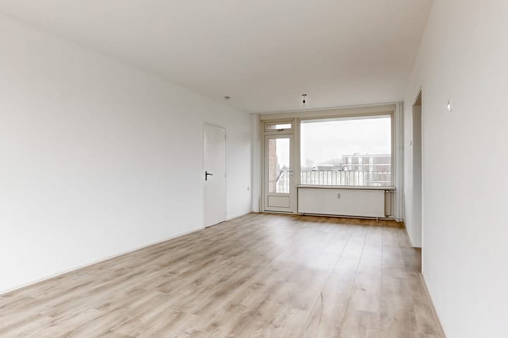 Foto 2 van Raadhuisplein 7