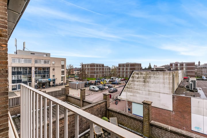 Foto 21 van Raadhuisplein 7