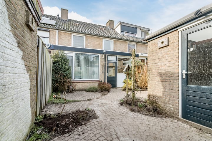 Foto 32 van Van Boetzelaerlaan 12