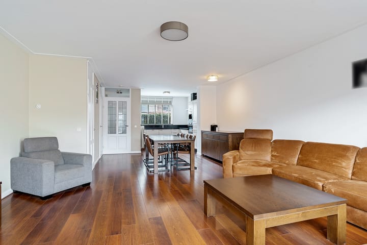 Foto 15 van Meerkoetstraat 48