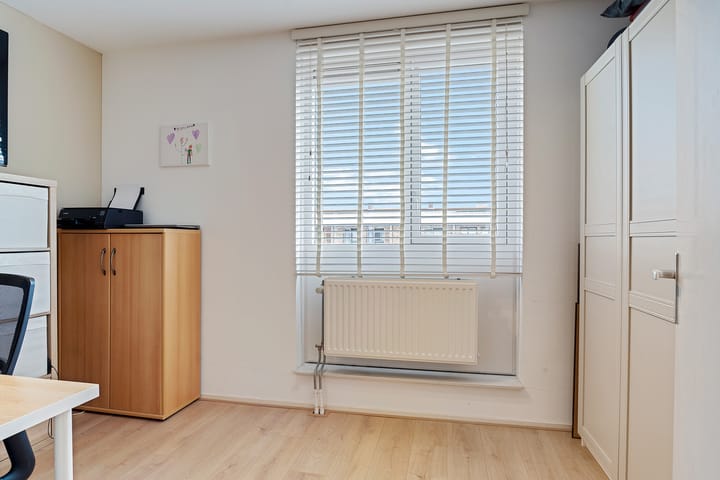 Foto 31 van Meerkoetstraat 48