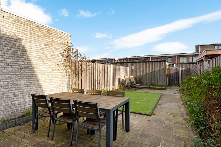 Foto 42 van Meerkoetstraat 48