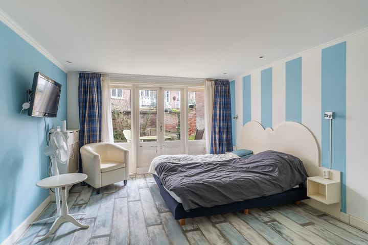 Foto 18 van Renbaanstraat 12