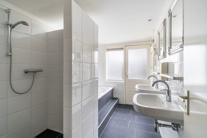 Foto 19 van Renbaanstraat 12