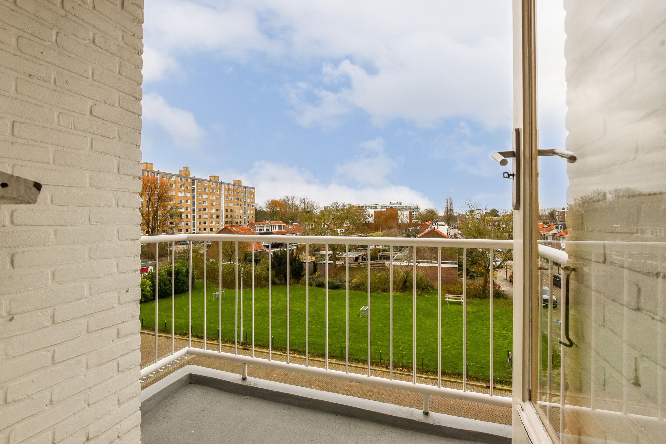 Photo 9 of Mahlerstraat 86