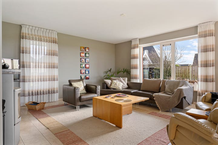 Foto 12 van Veenschapswijk 43