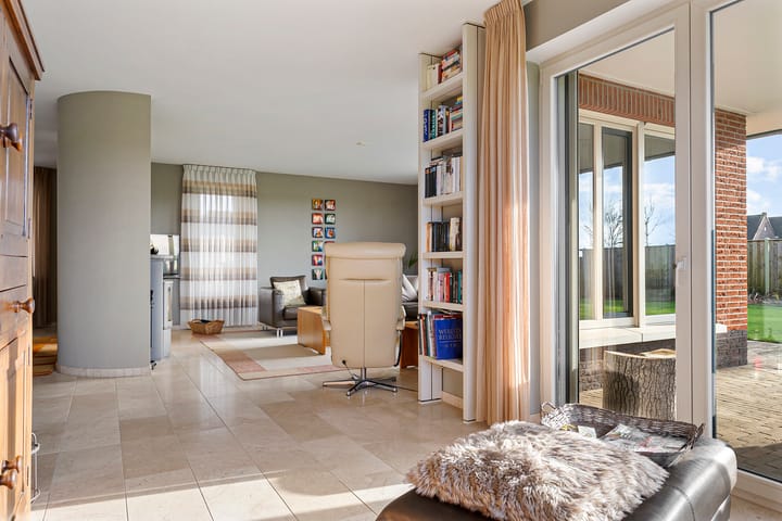 Foto 15 van Veenschapswijk 43