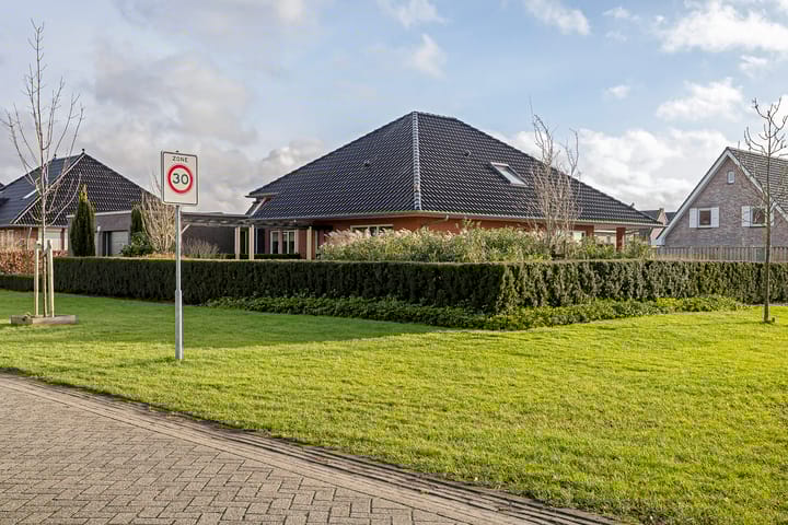 Foto 51 van Veenschapswijk 43