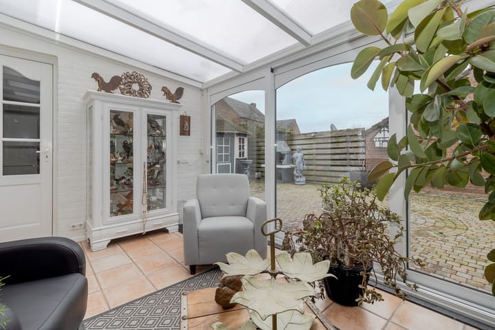 Foto 10 van Burchtstraat 44