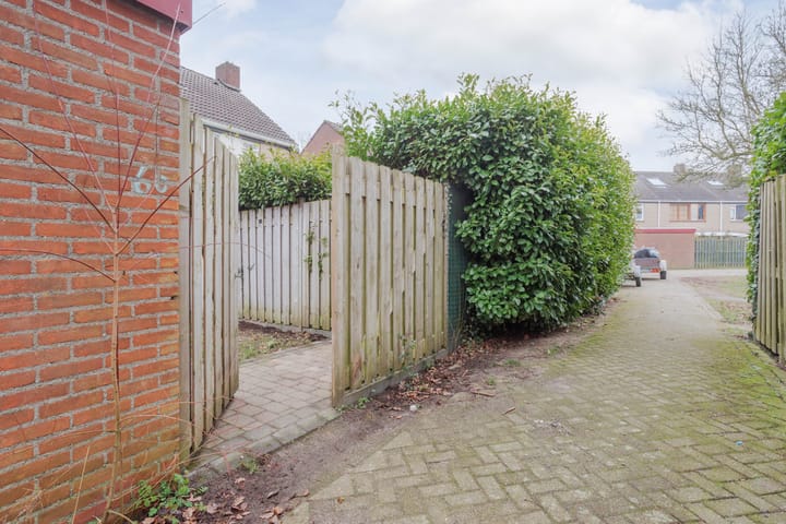 Foto 34 van Burg van Leentstraat 60