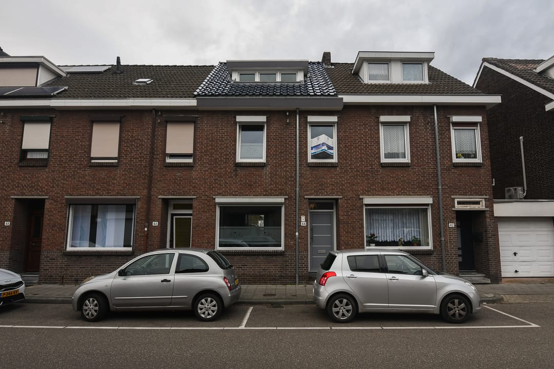 Photo 1 of Schoolstraat 44