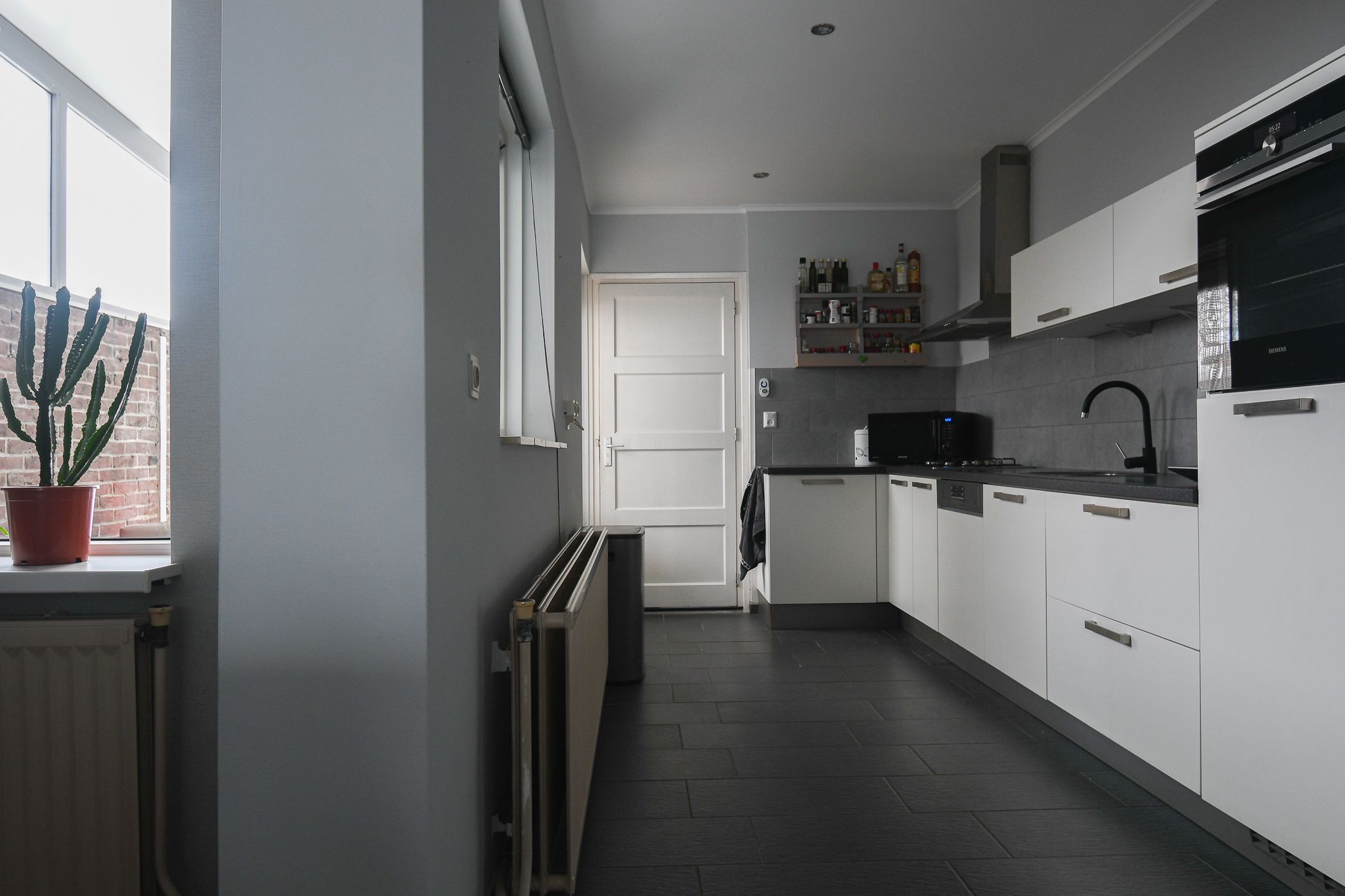 Photo 9 of Schoolstraat 44