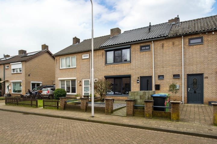 Photo 39 of Seringenstraat 23