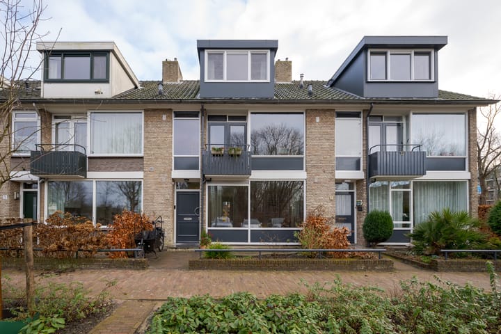 Foto 1 van Van der Helmlaan 6