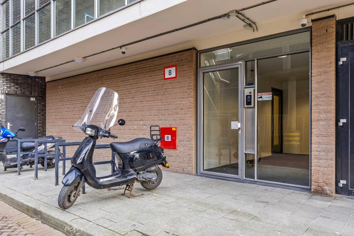 Foto 38 van Karel Doormanstraat 392-E