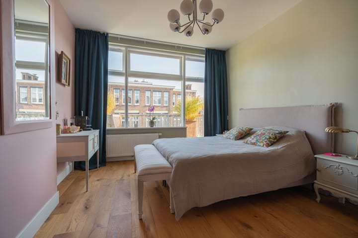 Foto 32 van Van Diemenstraat 213