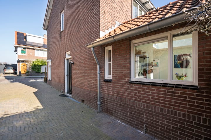 Foto 35 van Burg. Gaarlandtstraat 54